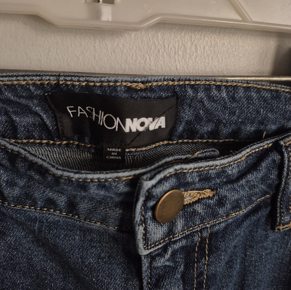 Fashion Nova Blue Wide Leg Jeans with Gold Accents - Picture 5 of 7